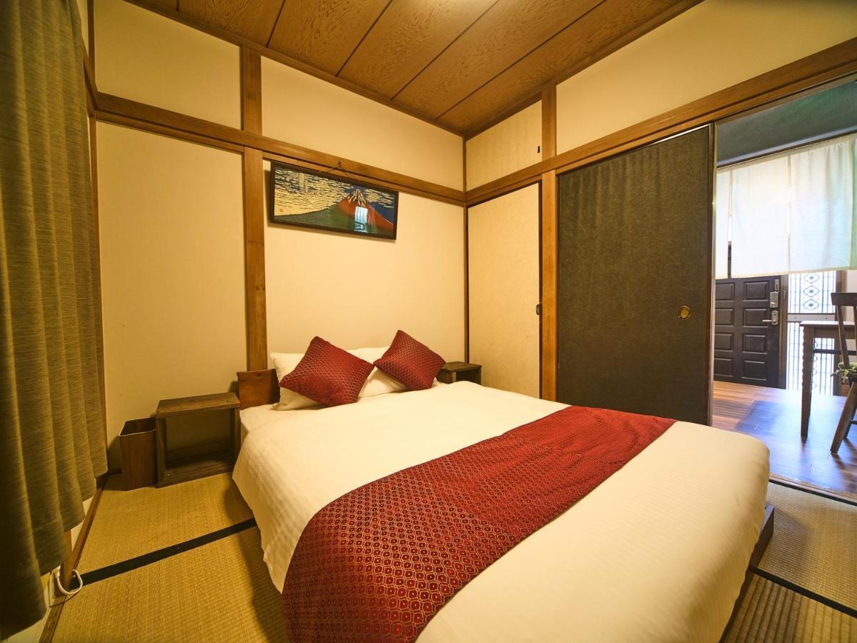 Kagurazaka Retro Bar & Hotel Tokyo prefektur Exteriör bild