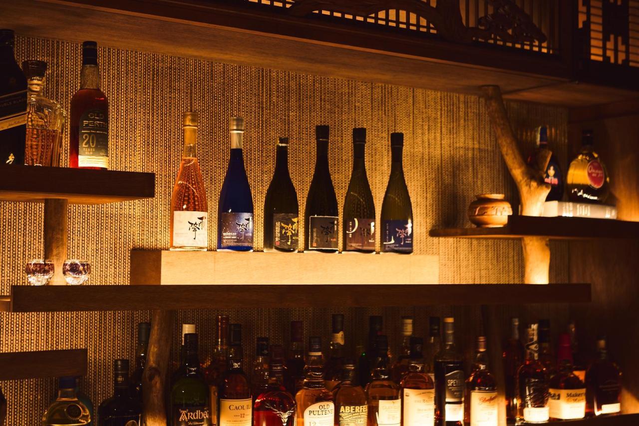 Kagurazaka Retro Bar & Hotel Tokyo prefektur Exteriör bild